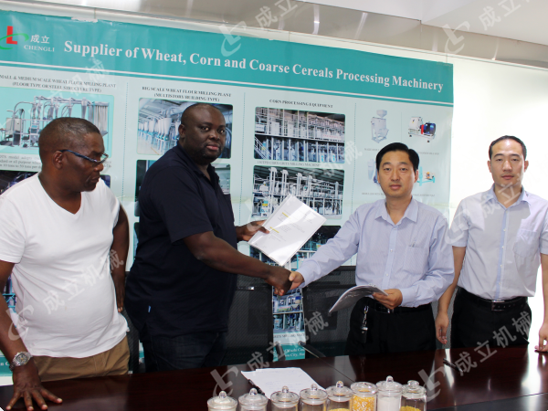 南非客戶(hù)簽訂日產(chǎn)50噸玉米粉加工設(shè)備，達(dá)成協(xié)議